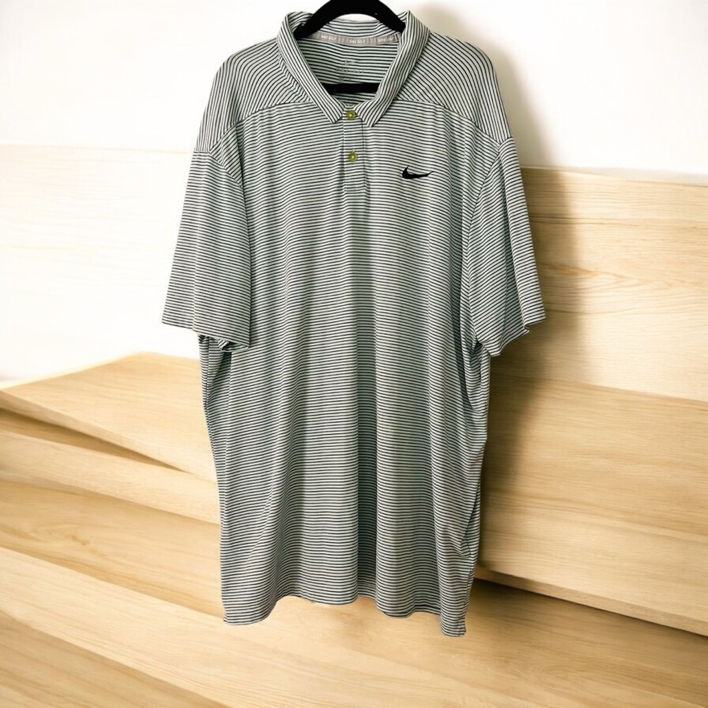 Nike men’s Tiger Woods golf polo - XL